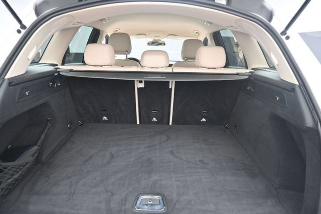 Used 2017 Mercedes-Benz GLC 300 4MATIC image 30