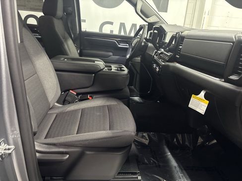 New 2026 GMC Sierra 1500 SLE w/ Preferred Package image 27