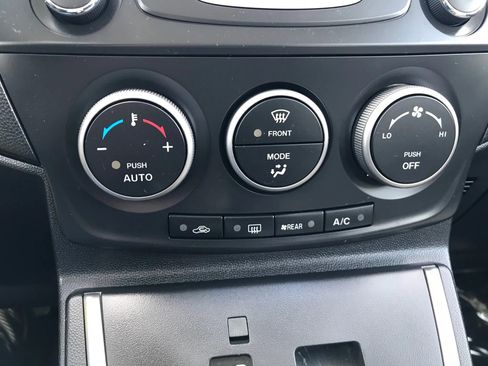 Used 2015 MAZDA MAZDA5 Grand Touring image 21