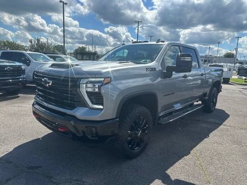 New 2026 Chevrolet Silverado 2500 LTZ w/ Trail Boss Package AWD/4WD image 7