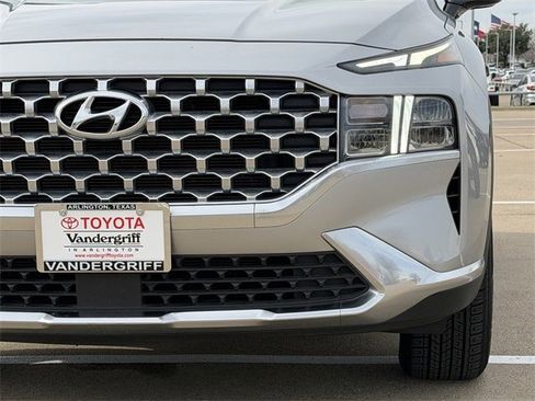 Used 2022 Hyundai Santa Fe SEL w/ Convenience Package image 9
