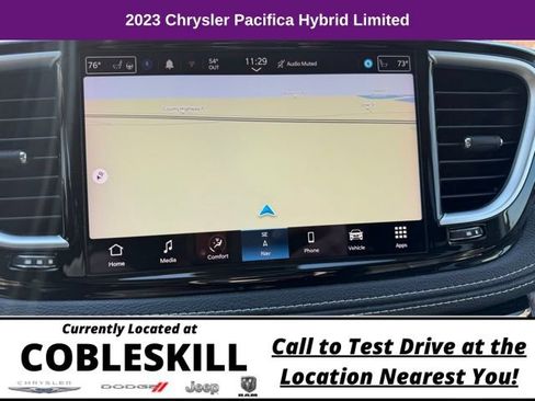 Used 2023 Chrysler Pacifica Limited FWD image 22