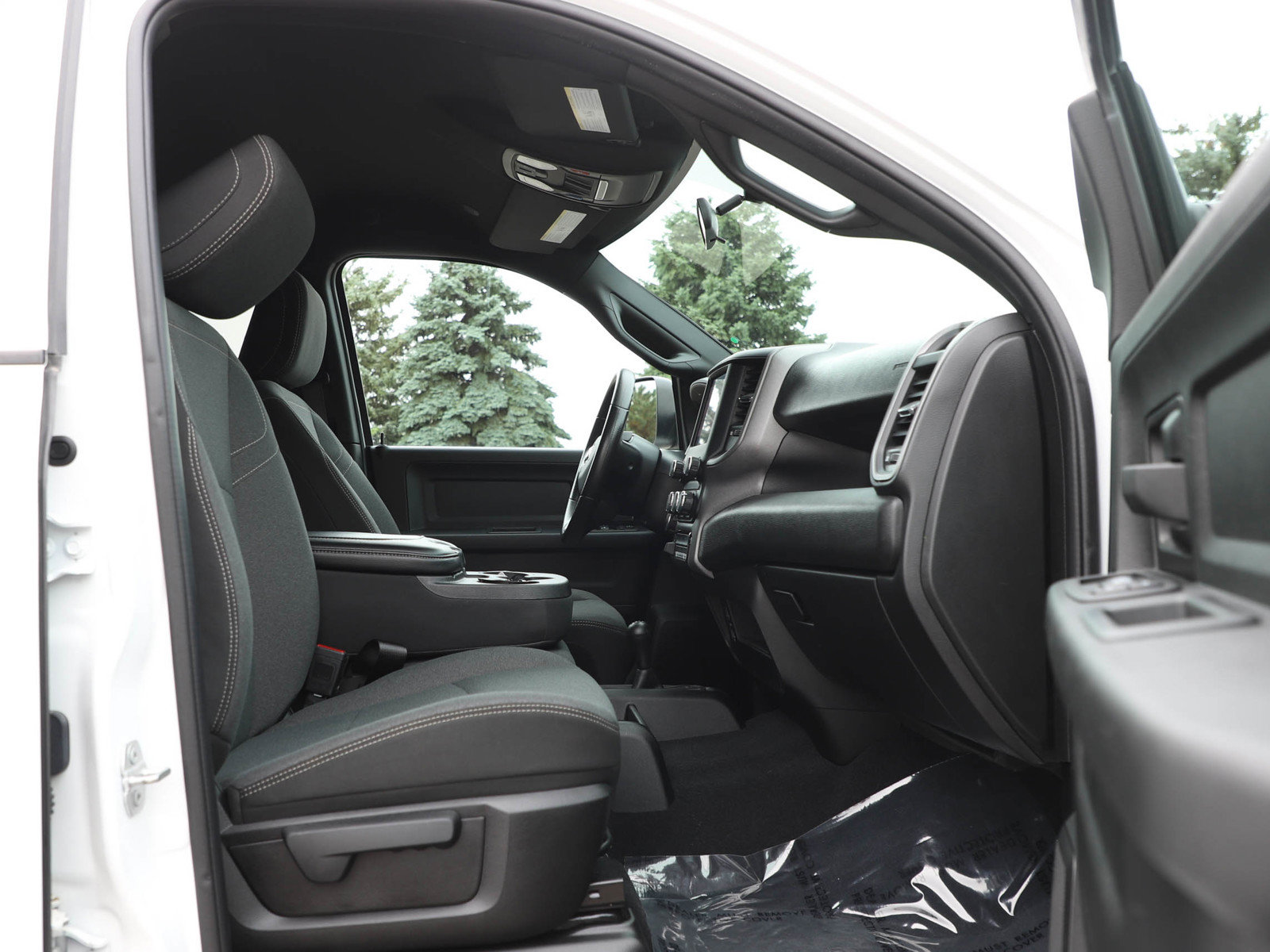 Used 2022 RAM 2500 Tradesman AWD/4WD image 11