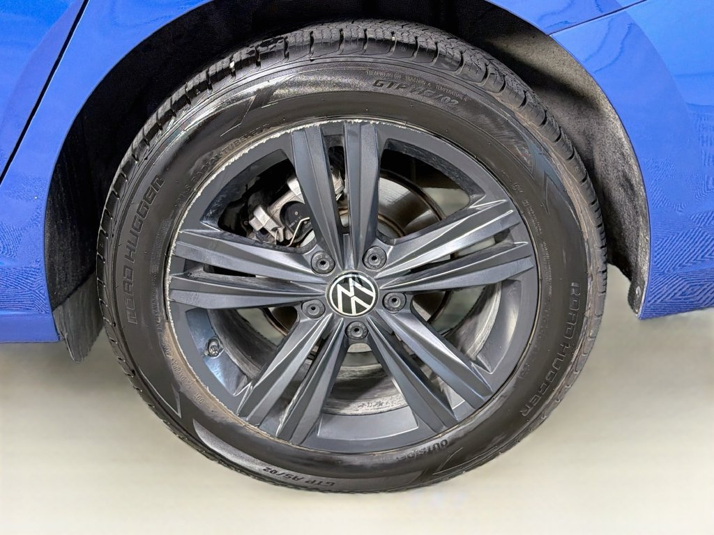 Used 2024 Volkswagen Jetta SE FWD image 31