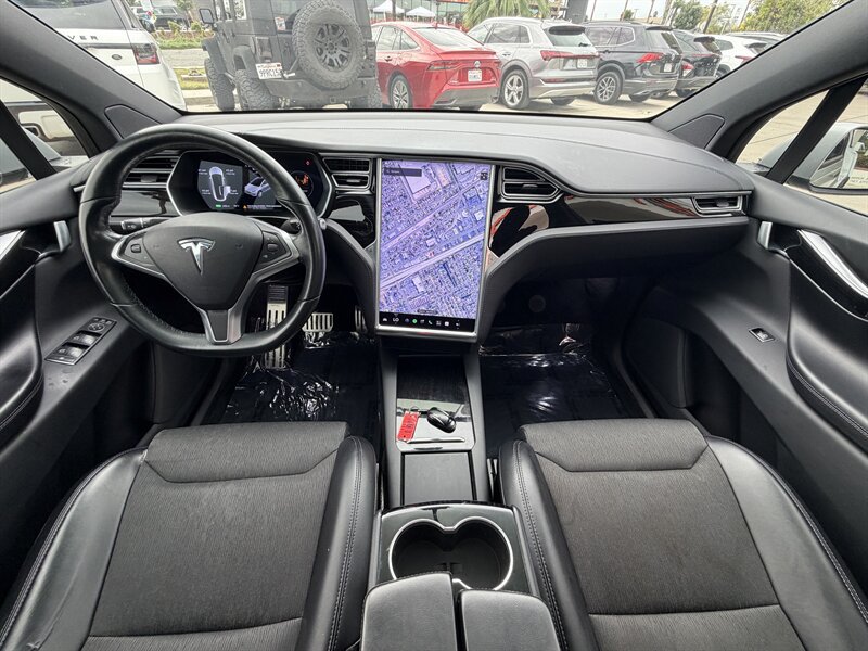Used 2016 Tesla Model X 90D AWD/4WD image 14