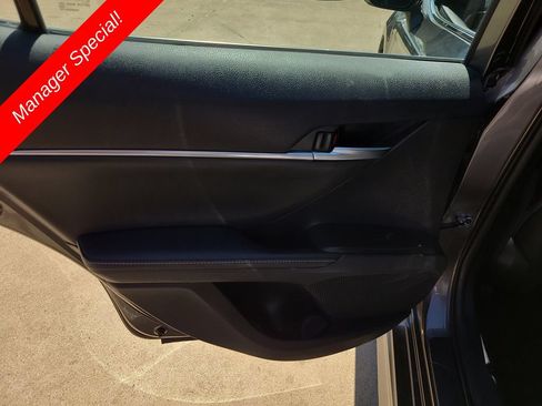 Used 2024 Toyota Camry XSE FWD image 12