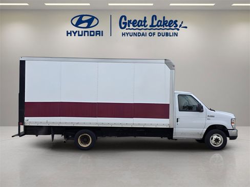 Used 2019 Ford E-350 and Econoline 350 Super Duty image 6