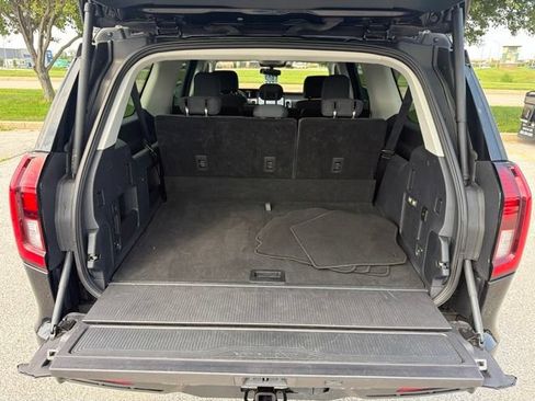 Certified 2025 Ford Expedition Max Active AWD/4WD image 15