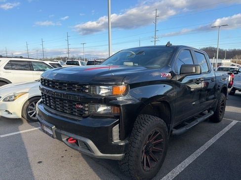 Used 2019 Chevrolet Silverado 1500 Custom Trail Boss w/ Custom Convenience Package image 2