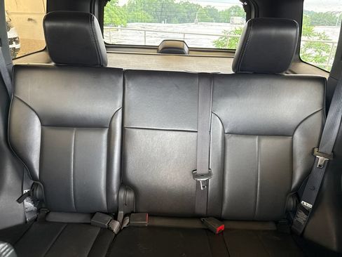 Used 2010 Jeep Liberty Limited AWD/4WD image 24