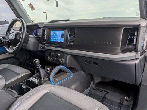 Used 2022 Ford Bronco Black Diamond AWD/4WD image 14