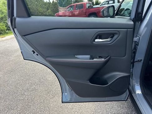 New 2026 Nissan Rogue SV w/ Rock Creek Premium Package AWD/4WD image 15