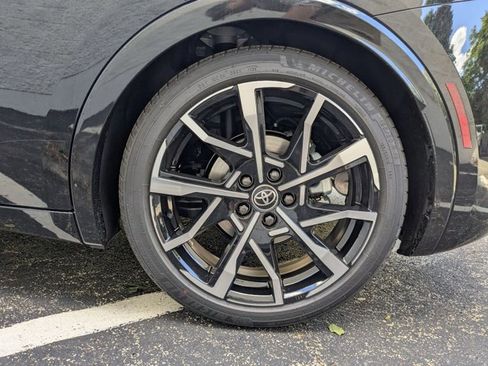 Used 2026 Toyota Prius Plug-In Hybrid image 10