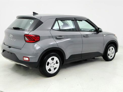 Used 2020 Hyundai Venue SE FWD image 5
