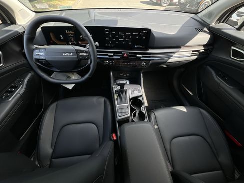 New 2026 Kia Sportage EX FWD image 45