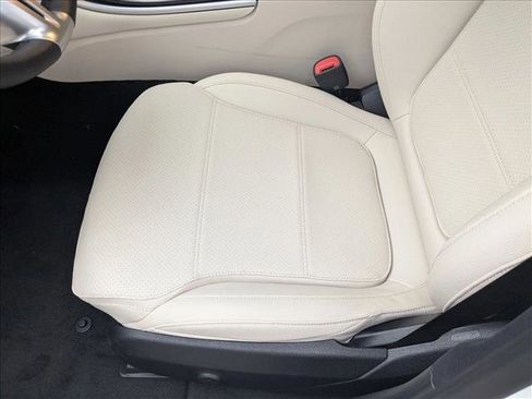 New 2026 Mercedes-Benz C 300 4MATIC Sedan image 4