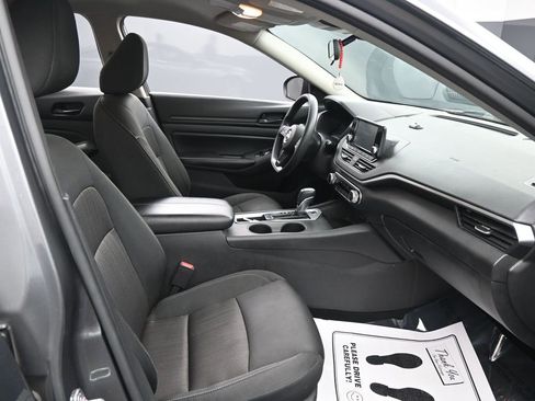 Used 2024 Nissan Altima 2.5 S image 29
