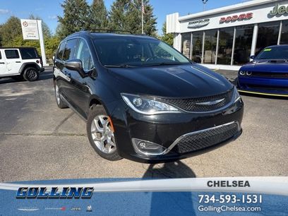 Certified 2019 Chrysler Pacifica Limited