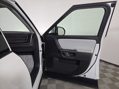 Used 2024 Rivian R1S Adventure image 18