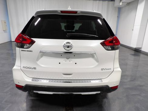 Used 2019 Nissan Rogue SV AWD/4WD image 6