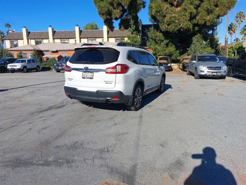 Used 2022 Subaru Ascent Touring image 7