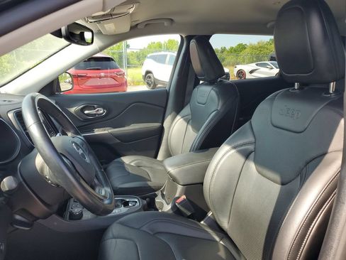 Used 2020 Jeep Cherokee Limited AWD/4WD image 5