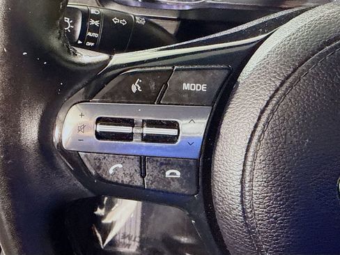 Used 2020 Kia Cadenza Technology FWD image 10