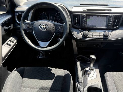 Used 2017 Toyota RAV4 XLE w/ Carpet Mat Package FWD image 7