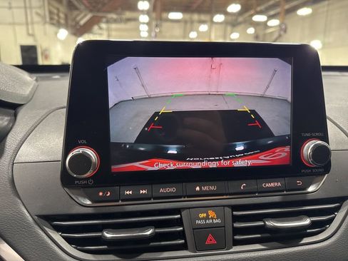 Used 2021 Nissan Altima 2.5 SV image 18