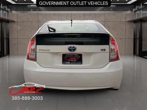Used 2014 Toyota Prius One image 5