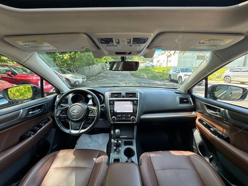Used 2019 Subaru Outback 2.5i Touring AWD/4WD image 38