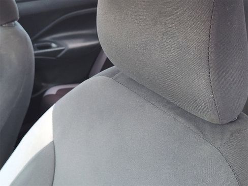 Used 2025 Nissan Versa S w/ Trunk Package image 15