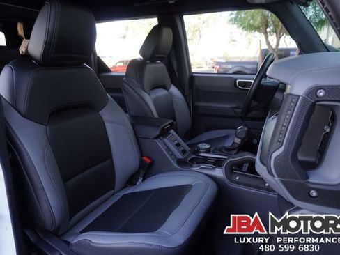 Used 2023 Ford Bronco Big Bend w/ Sasquatch Package AWD/4WD image 9