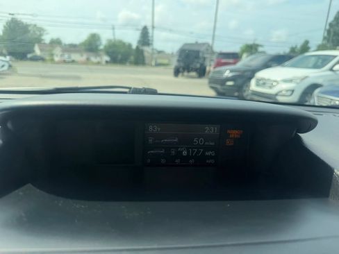 Used 2017 Subaru Forester 2.5i Limited w/ Popular Package #2 AWD/4WD image 18