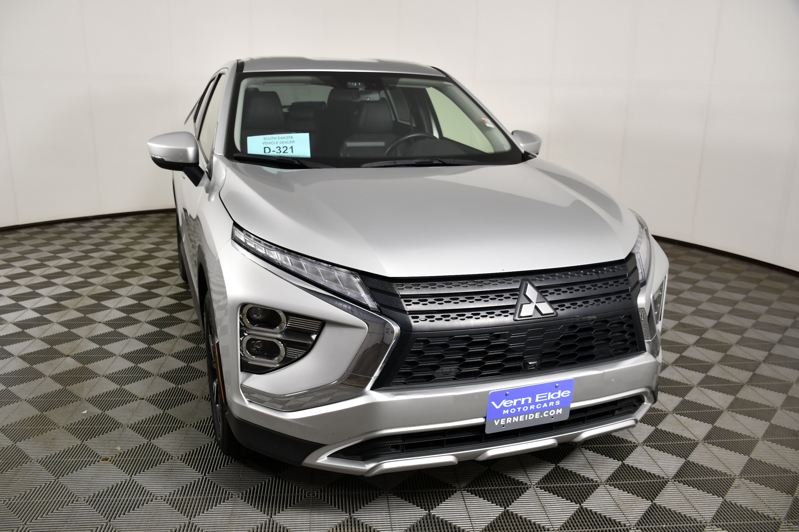 Used 2025 Mitsubishi Eclipse Cross SE AWD/4WD image 3
