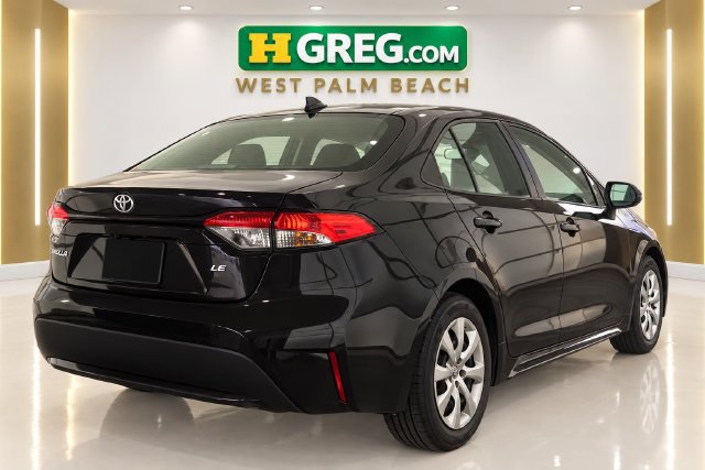 Used 2022 Toyota Corolla LE FWD image 6