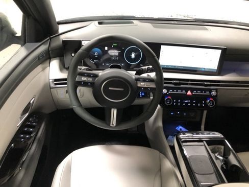 New 2025 Hyundai Tucson Limited image 27