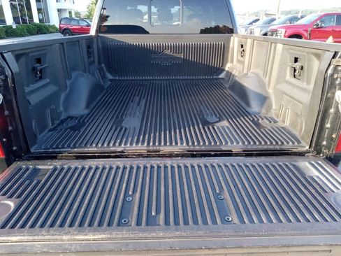 Used 2017 Ford F150 Lariat w/ Equipment Group 502A Luxury AWD/4WD image 13