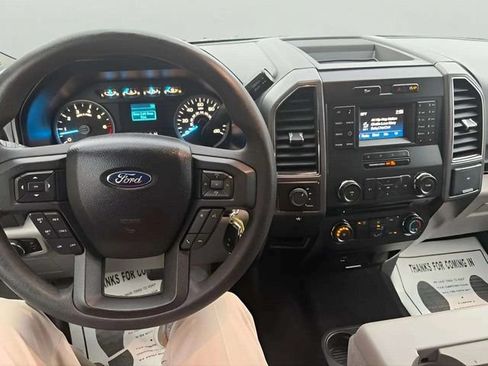 Used 2017 Ford F150 XLT AWD/4WD image 7