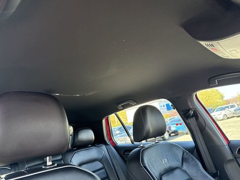 Used 2019 Volkswagen Golf 4-Door image 20