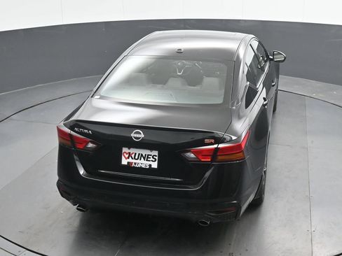 Used 2025 Nissan Altima 2.5 SR w/ SR Premium Package FWD image 30