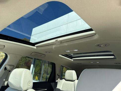 Used 2023 Buick Enclave Avenir w/ Trailering Package, 5000 lbs. image 21