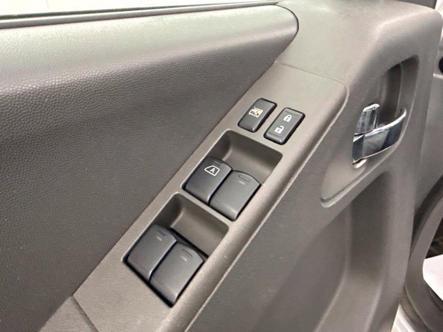 Used 2018 Nissan Frontier PRO-4X AWD/4WD image 13