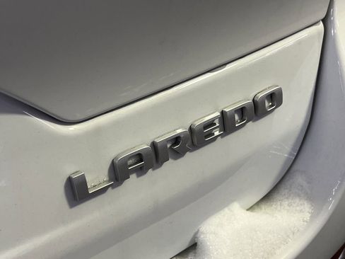 New 2025 Jeep Grand Cherokee Laredo w/ Luxury Tech Group I image 7