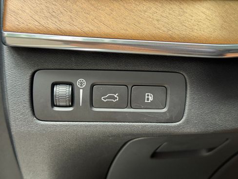 Used 2020 Volvo XC90 T8 Inscription AWD/4WD image 19