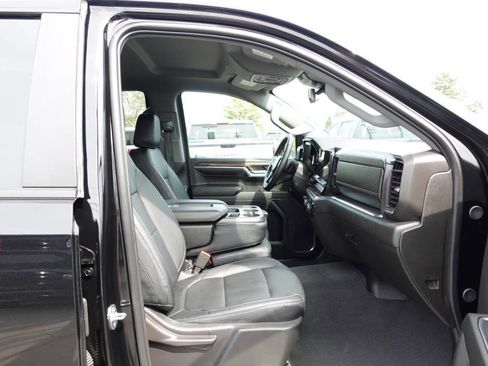 Used 2024 Chevrolet Silverado 1500 LT AWD/4WD image 36