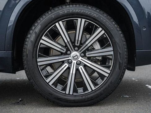 Used 2024 Volvo XC90 B6 Plus w/ Protection Package image 18