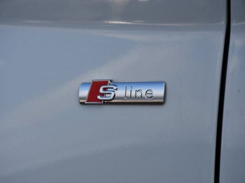 Used 2023 Audi Q5 2.0T Prestige w/ Prestige Package image 12