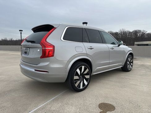 Certified 2024 Volvo XC90 T8 Plus w/ Protection Package Premier image 9