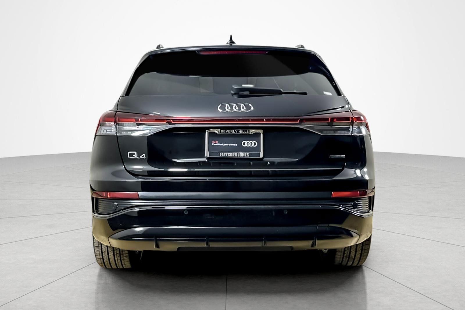 Certified 2024 Audi Q4 e-tron Prestige w/ Black Optic Package AWD/4WD image 4